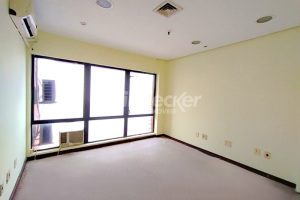 Sala para alugar com 96m², 2 vagas no bairro Centro em Porto Alegre - Foto 10