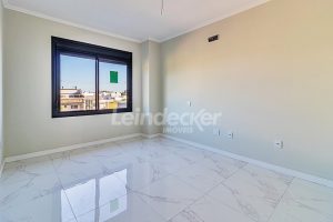 Casa para alugar com 108m², 2 dormitórios, 1 vaga no bairro Hipica em Porto Alegre - Foto 14