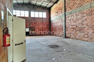 Depósito para alugar com 430m², 2 vagas no bairro Anchieta em Porto Alegre - Foto 4