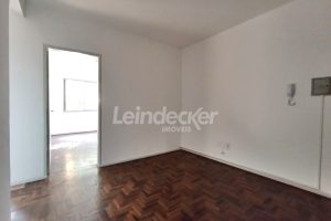 Apartamento para alugar com 58m², 2 dormitórios no bairro Floresta em Porto Alegre - Foto 2