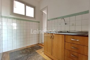 Apartamento para alugar com 58m², 2 dormitórios no bairro Floresta em Porto Alegre - Foto 3