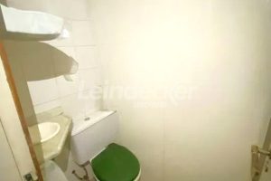 Conjunto para alugar com 103m², 2 vagas no bairro Três Figueiras em Porto Alegre - Foto 13