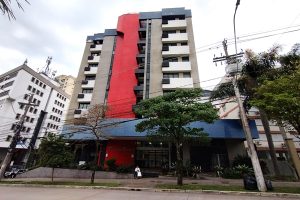 Conjunto para alugar com 103m², 2 vagas no bairro Três Figueiras em Porto Alegre - Foto 19