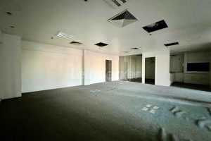 Conjunto para alugar com 200m², 1 vaga no bairro Floresta em Porto Alegre - Foto 18