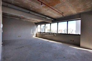 Sala para alugar com 30m², 1 vaga no bairro Floresta em Porto Alegre - Foto 4