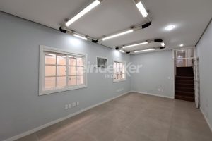 Casa Comercial para alugar com 231m², 4 vagas no bairro Centro em Porto Alegre - Foto 4