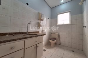 Casa Comercial para alugar com 231m², 4 vagas no bairro Centro em Porto Alegre - Foto 5
