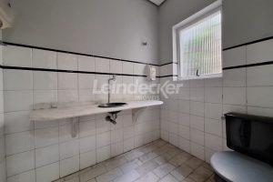 Casa Comercial para alugar com 231m², 4 vagas no bairro Centro em Porto Alegre - Foto 15