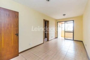 Apartamento para alugar com 75m², 2 dormitórios, 1 vaga no bairro Santana em Porto Alegre - Foto 1