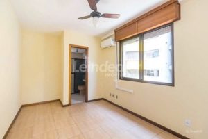 Apartamento para alugar com 75m², 2 dormitórios, 1 vaga no bairro Santana em Porto Alegre - Foto 3