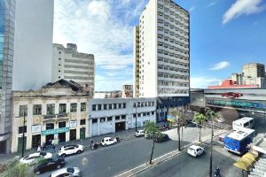 Sala para alugar com 84m² no bairro Centro em Porto Alegre - Foto 4