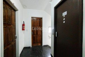 Apartamento para alugar com 84m², 2 dormitórios no bairro Medianeira em Porto Alegre - Foto 26