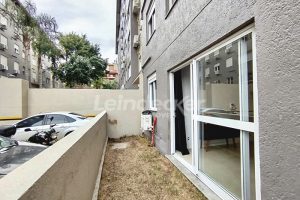Apartamento para alugar com 67m², 1 dormitório, 1 vaga no bairro Medianeira em Porto Alegre - Foto 12