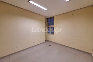 Sala para alugar com 103m² no bairro Centro em Porto Alegre - Foto 5