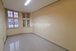 Sala para alugar com 103m² no bairro Centro em Porto Alegre - Foto 7
