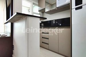 Apartamento para alugar com 40m², 1 dormitório, 1 vaga no bairro Passo d'Areia em Porto Alegre - Foto 9