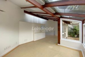 Casa Comercial para alugar com 250m², 3 vagas no bairro Boa Vista em Porto Alegre - Foto 28