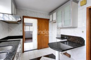 Casa Comercial para alugar com 361m², 3 dormitórios, 5 vagas no bairro Três Figueiras em Porto Alegre - Foto 21