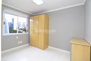 Apartamento para alugar com 73m², 2 dormitórios, 2 vagas no bairro Rio Branco em Porto Alegre - Foto 11