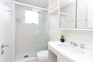 Apartamento para alugar com 73m², 2 dormitórios, 2 vagas no bairro Rio Branco em Porto Alegre - Foto 13