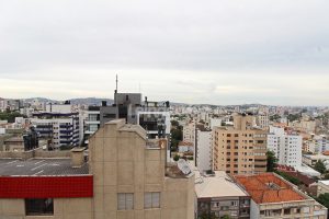 Apartamento para alugar com 73m², 2 dormitórios, 2 vagas no bairro Rio Branco em Porto Alegre - Foto 17