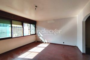 Casa para alugar com 249m², 4 dormitórios, 2 vagas no bairro Chácara das Pedras em Porto Alegre - Foto 4