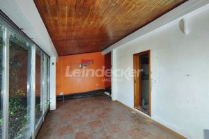 Casa para alugar com 249m², 4 dormitórios, 2 vagas no bairro Chácara das Pedras em Porto Alegre - Foto 20