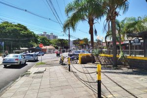 Loja para alugar com 64m², 2 vagas no bairro Teresópolis em Porto Alegre - Foto 8