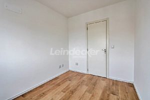 Apartamento para alugar com 90m², 3 dormitórios, 2 vagas no bairro Vila Ipiranga em Porto Alegre - Foto 6