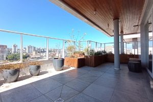 Apartamento para alugar com 90m², 3 dormitórios, 2 vagas no bairro Vila Ipiranga em Porto Alegre - Foto 16
