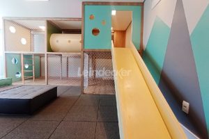 Apartamento para alugar com 90m², 3 dormitórios, 2 vagas no bairro Vila Ipiranga em Porto Alegre - Foto 34