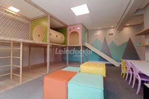 Apartamento para alugar com 90m², 3 dormitórios, 2 vagas no bairro Vila Ipiranga em Porto Alegre - Foto 35