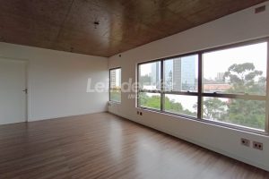 Apartamento para alugar com 40m², 1 dormitório, 1 vaga no bairro Petrópolis em Porto Alegre - Foto 4