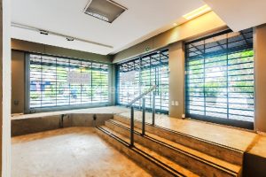 Loja para alugar com 244m², 1 vaga no bairro Independência em Porto Alegre - Foto 6