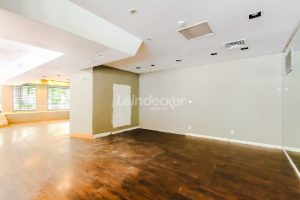 Loja para alugar com 244m², 1 vaga no bairro Independência em Porto Alegre - Foto 8