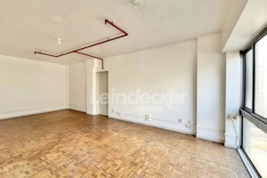 Sala para alugar com 72m² no bairro Centro em Porto Alegre - Foto 9