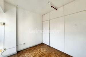 Sala para alugar com 72m² no bairro Centro em Porto Alegre - Foto 13
