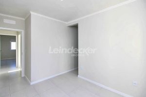 Casa em Condomínio para alugar com 125m², 3 dormitórios, 2 vagas no bairro Hipica em Porto Alegre - Foto 2