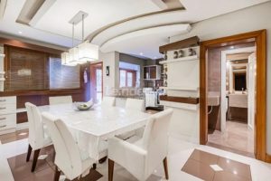 Casa para alugar com 580m², 5 dormitórios, 4 vagas no bairro Ipanema em Porto Alegre - Foto 7