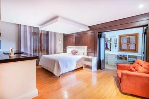 Casa para alugar com 580m², 5 dormitórios, 4 vagas no bairro Ipanema em Porto Alegre - Foto 20