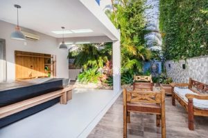 Casa para alugar com 580m², 5 dormitórios, 4 vagas no bairro Ipanema em Porto Alegre - Foto 23