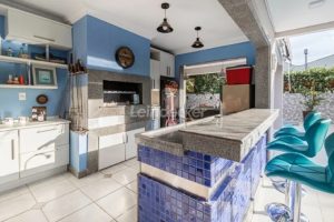 Casa para alugar com 580m², 5 dormitórios, 4 vagas no bairro Ipanema em Porto Alegre - Foto 25