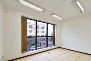 Prédio para alugar com 600m², 2 vagas no bairro Floresta em Porto Alegre - Foto 6