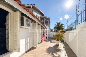 Casa para alugar com 117m², 3 dormitórios, 2 vagas no bairro Jardim São Pedro em Porto Alegre - Foto 22