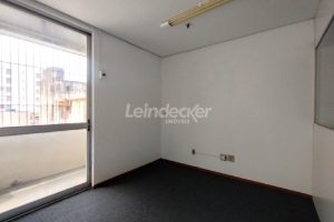 Sala para alugar com 45m² no bairro Floresta em Porto Alegre - Foto 4