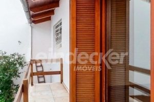 Casa para alugar com 224m², 3 dormitórios, 3 vagas no bairro Santana em Porto Alegre - Foto 23