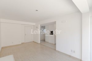 Apartamento para alugar com 102m², 2 dormitórios, 2 vagas no bairro Petrópolis em Porto Alegre - Foto 5