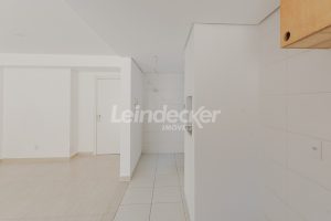 Apartamento para alugar com 102m², 2 dormitórios, 2 vagas no bairro Petrópolis em Porto Alegre - Foto 13