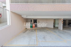 Apartamento para alugar com 102m², 2 dormitórios, 2 vagas no bairro Petrópolis em Porto Alegre - Foto 25