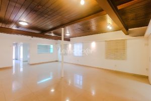 Casa Comercial para alugar com 330m², 2 vagas no bairro Cidade Baixa em Porto Alegre - Foto 5